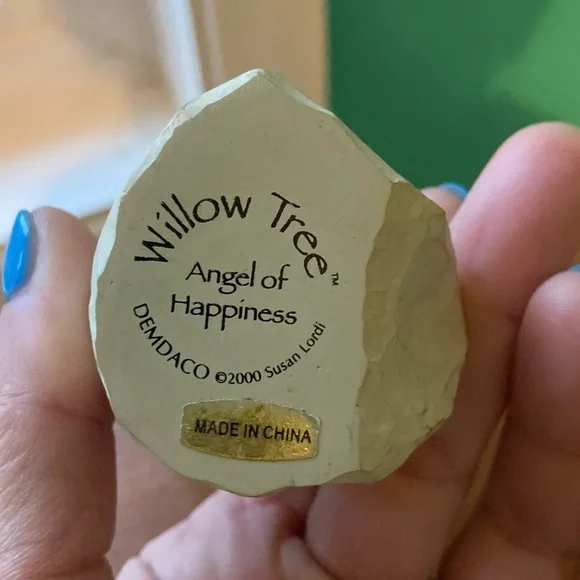 Angel of Happiness 😊 - Picture 3 of 3